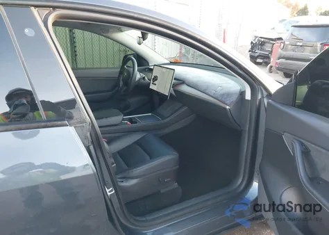 2021 Tesla Model Y Long Range Dual Motor All-Wheel Drive from USA, damaged, VIN 5YJYGDEE2MF286029